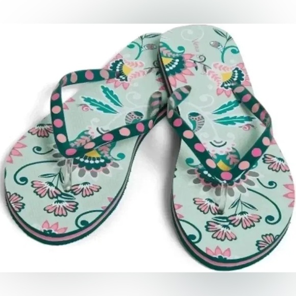 Vera Bradley Shoes - Vera Bradley EXTREMELY RARE “Mint Flowers” NWT